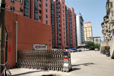 城南振阳街3室2厅1卫120m2中档装修